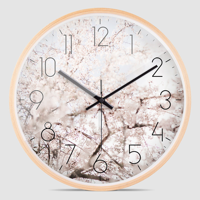 Modern Creative Solid Wood Mute Wall Clock Personality Decorative Clock